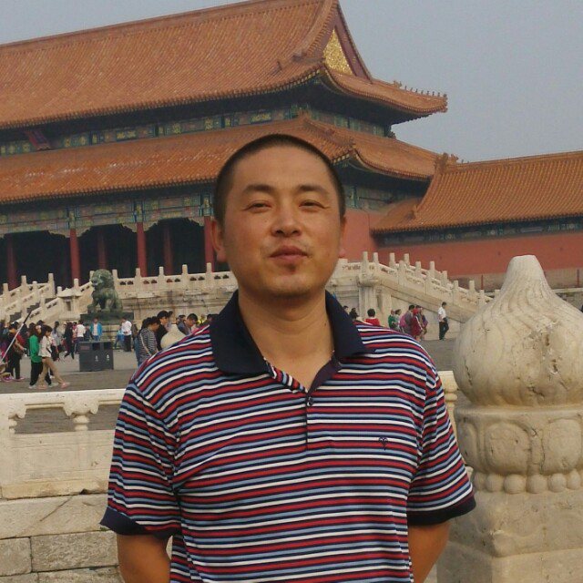 桃李罗堂前