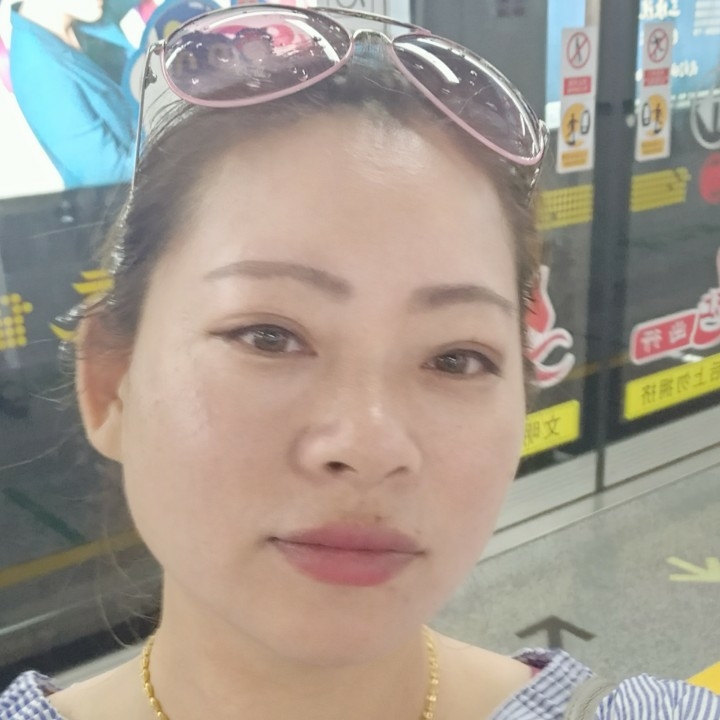 盛玲玉