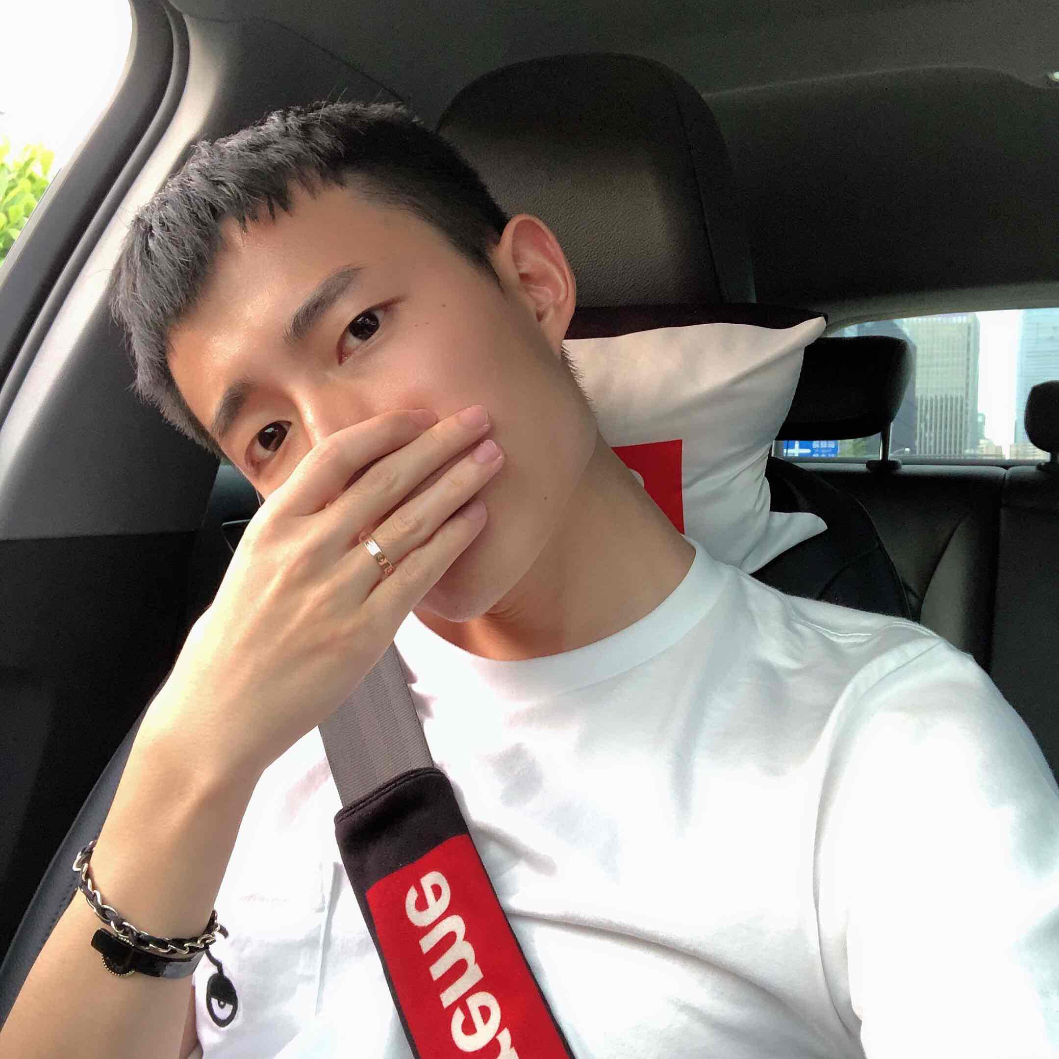 小玩纸先生
