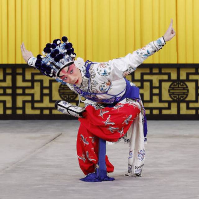 胭脂宝褶