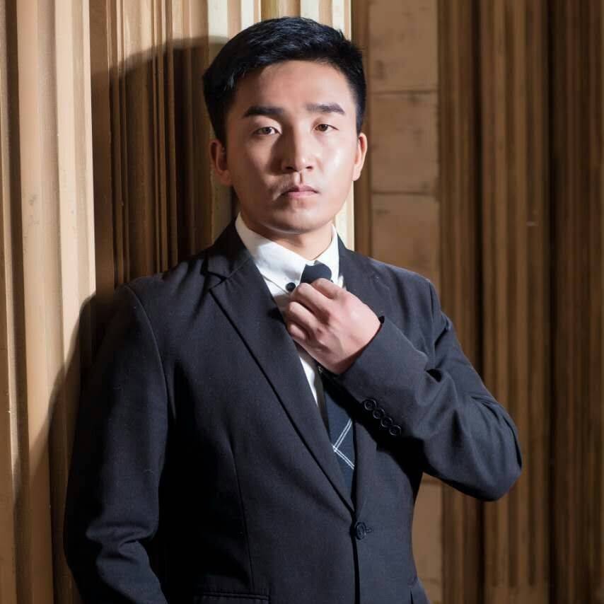 尚小志爱读书