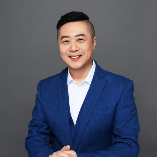 张震